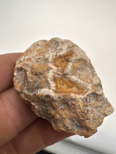 Load image into Gallery viewer, Kentucky Agate white/grey/pink polished half
